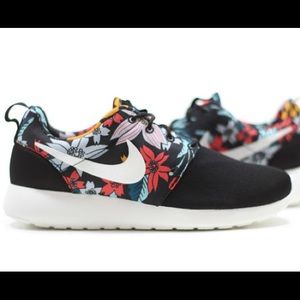 Women’s Nike Sneakers